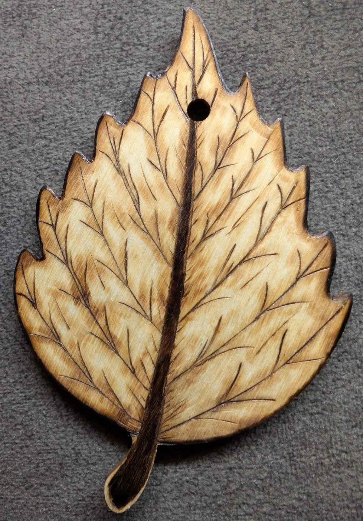 Wooden Silver Birch Leaf Hanging Decoration