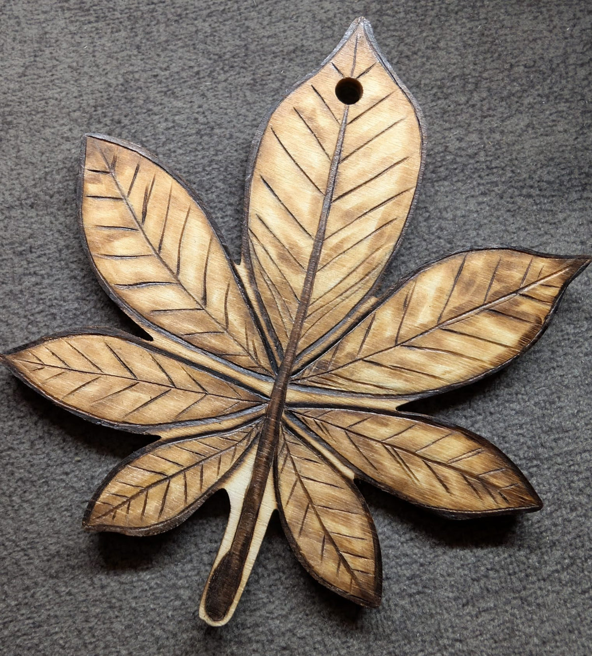 Wooden Horse Chestnut Leaf Hanging Decoration