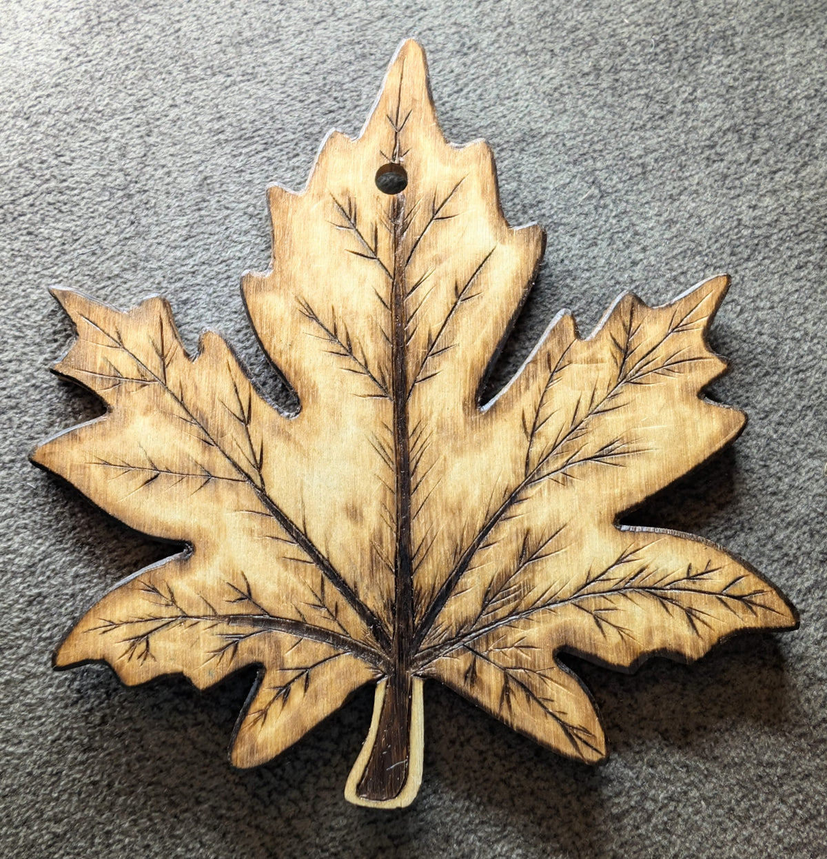 Wooden Sycamore Leaf Hanging Decoration
