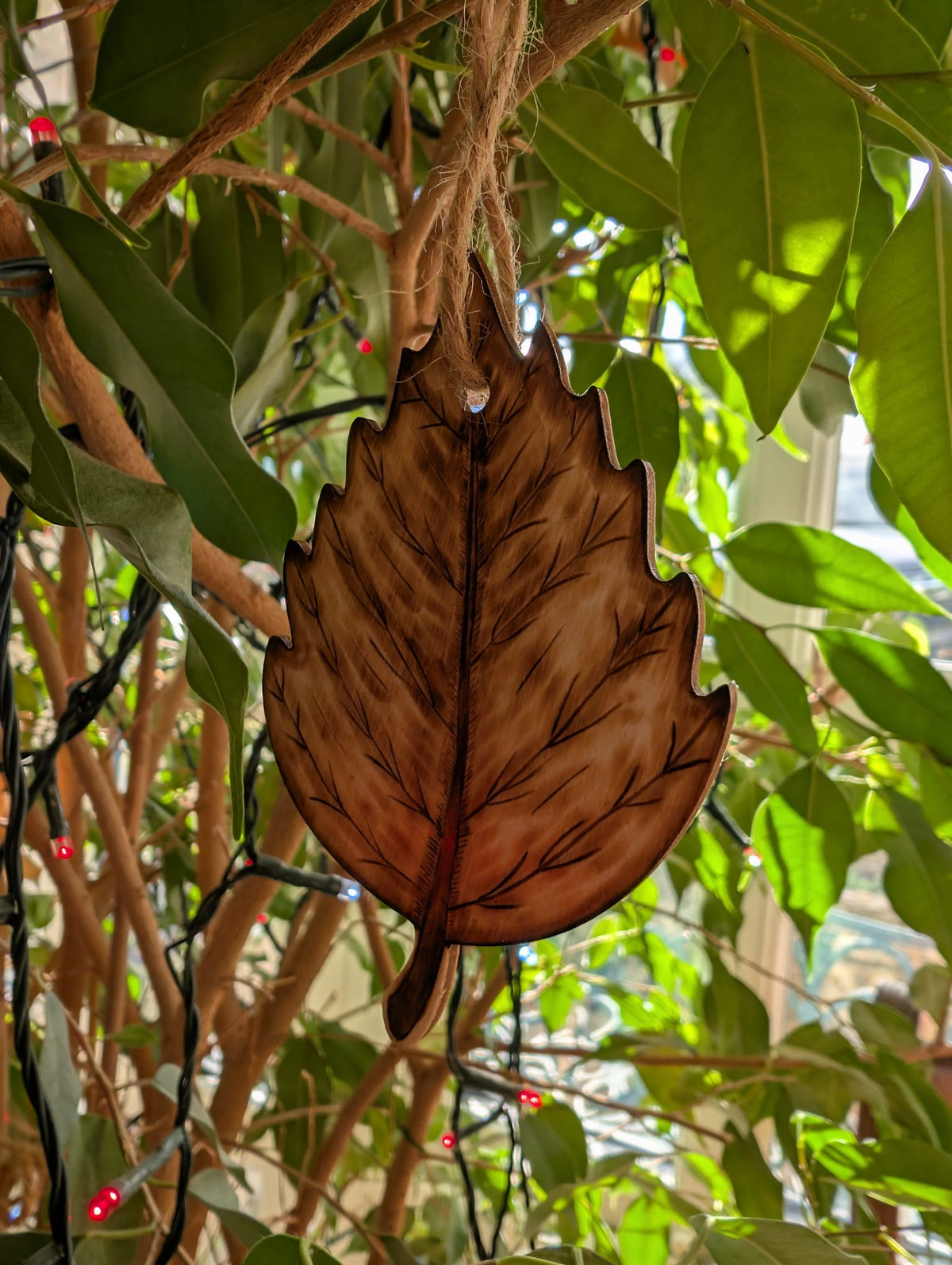 Wooden Silver Birch Leaf Hanging Decoration