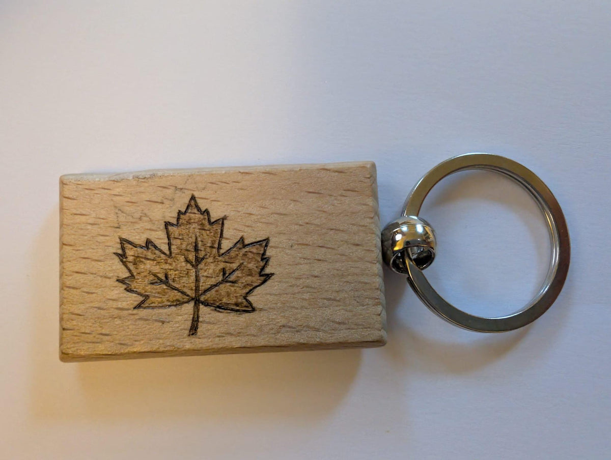 Hand Burned Botanical Wood Keyring – Pyrography Nature Keychain – Small Gift